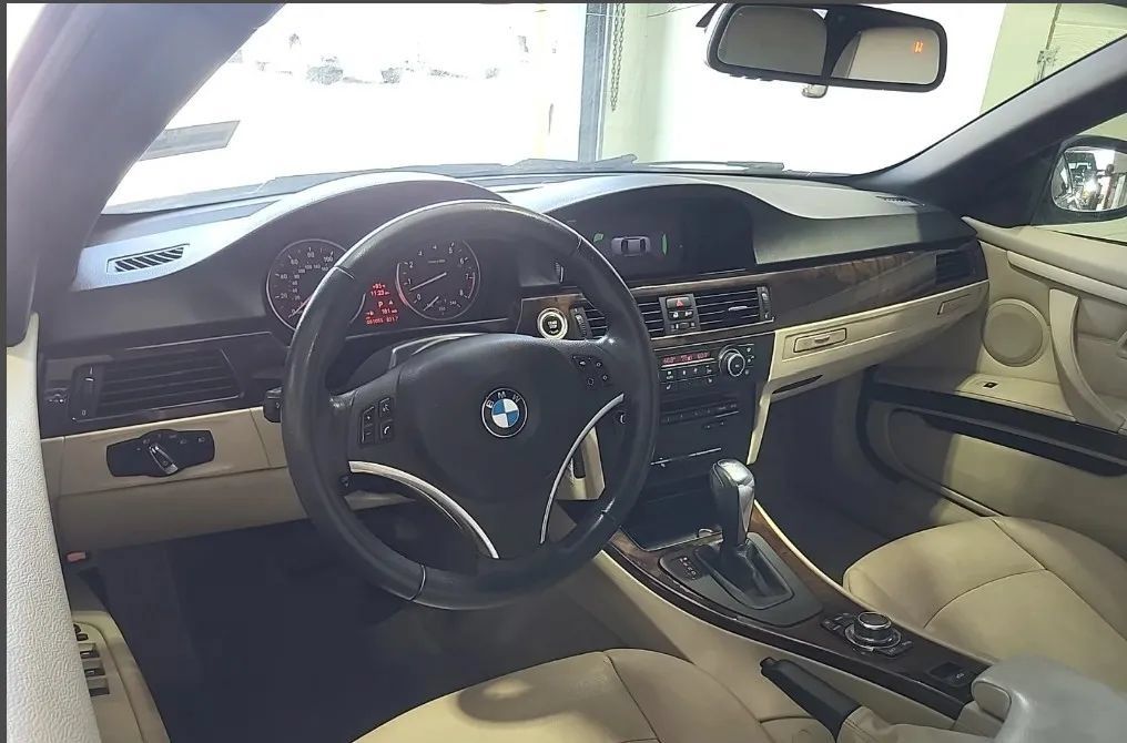 Used 2012 BMW 328i Convertible RWD image 41