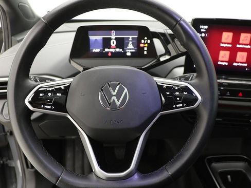 Used 2023 Volkswagen ID.4 Pro S image 18