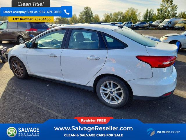 Used 2017 Ford Focus SE FWD image 3