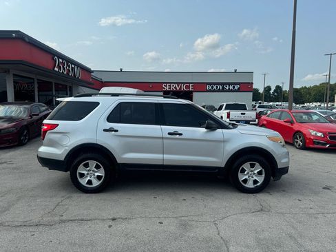 Used 2014 Ford Explorer 4WD image 2