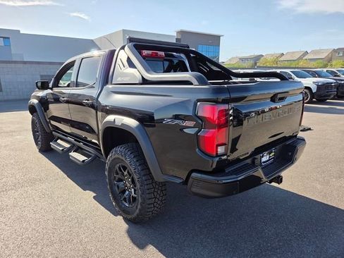New 2026 Chevrolet Colorado ZR2 w/ Midnight Edition AWD/4WD image 3