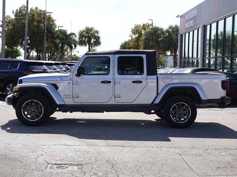 Used 2022 Jeep Gladiator Overland AWD/4WD image 14