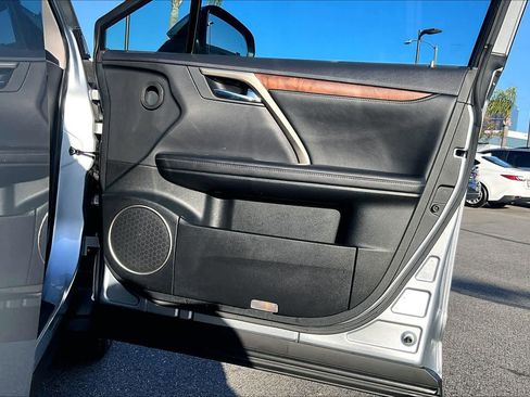 Certified 2022 Lexus RX 350L FWD w/ Premium Package image 21