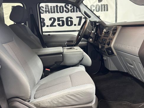 Used 2016 Ford F250 XLT w/ FX4 Off-Road Package AWD/4WD image 13
