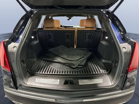 Used 2021 Cadillac XT5 Premium Luxury AWD/4WD image 11