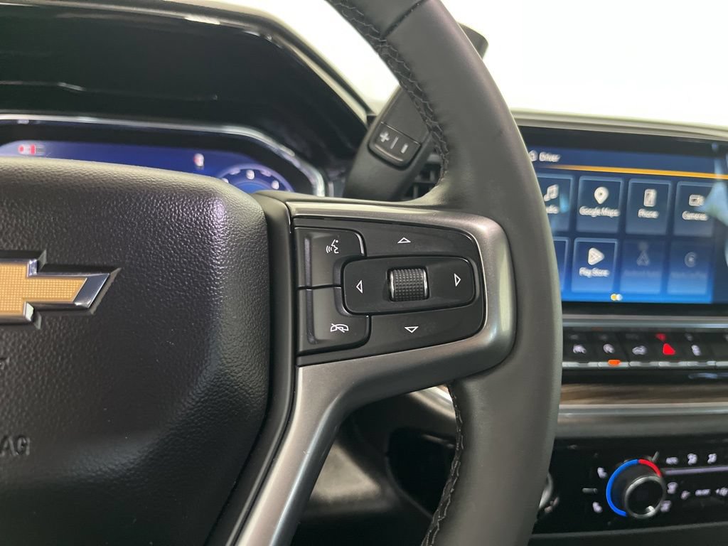 Used 2024 Chevrolet Silverado 1500 LT AWD/4WD image 6