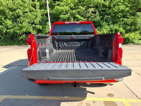 Used 2020 Chevrolet Silverado 1500 Custom w/ Custom Value Package AWD/4WD image 21
