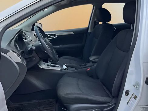 Used 2013 Nissan Sentra SR w/ Driver Pkg FWD image 18
