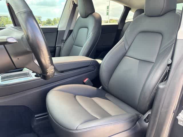 Used 2025 Tesla Model Y Long Range RWD image 21