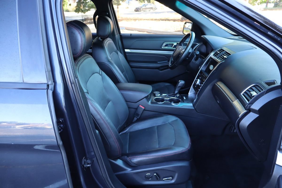 Used 2017 Ford Explorer Sport AWD/4WD image 24