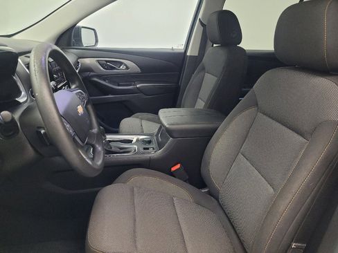 Used 2021 Chevrolet Traverse LS FWD image 17
