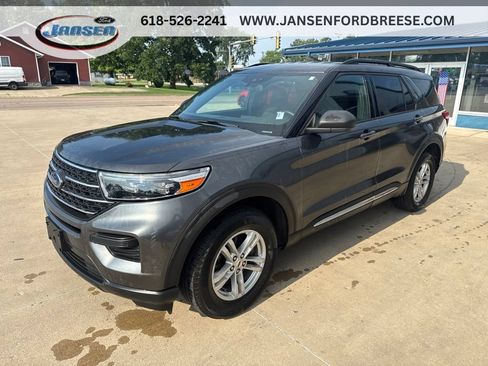 Used 2020 Ford Explorer XLT w/ Comfort Package AWD/4WD image 3