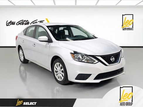 Used 2019 Nissan Sentra SV FWD image 3
