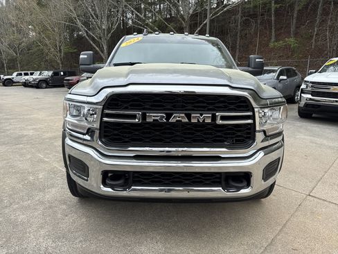Used 2024 RAM 5500 Tradesman w/ Chrome Appearance Group AWD/4WD image 2