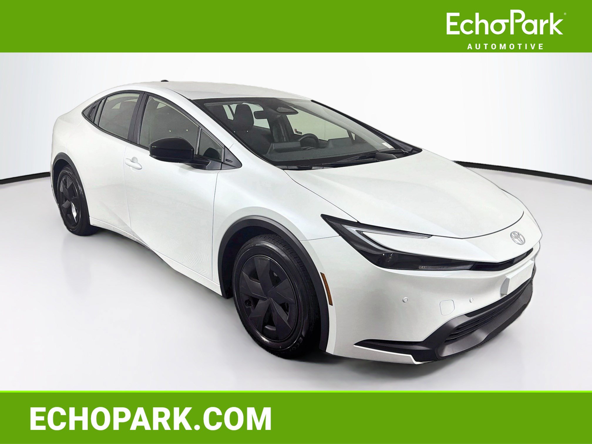 Used 2026 Toyota Prius LE FWD image 1