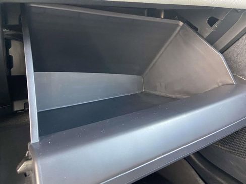 Used 2025 Toyota Corolla SE image 31