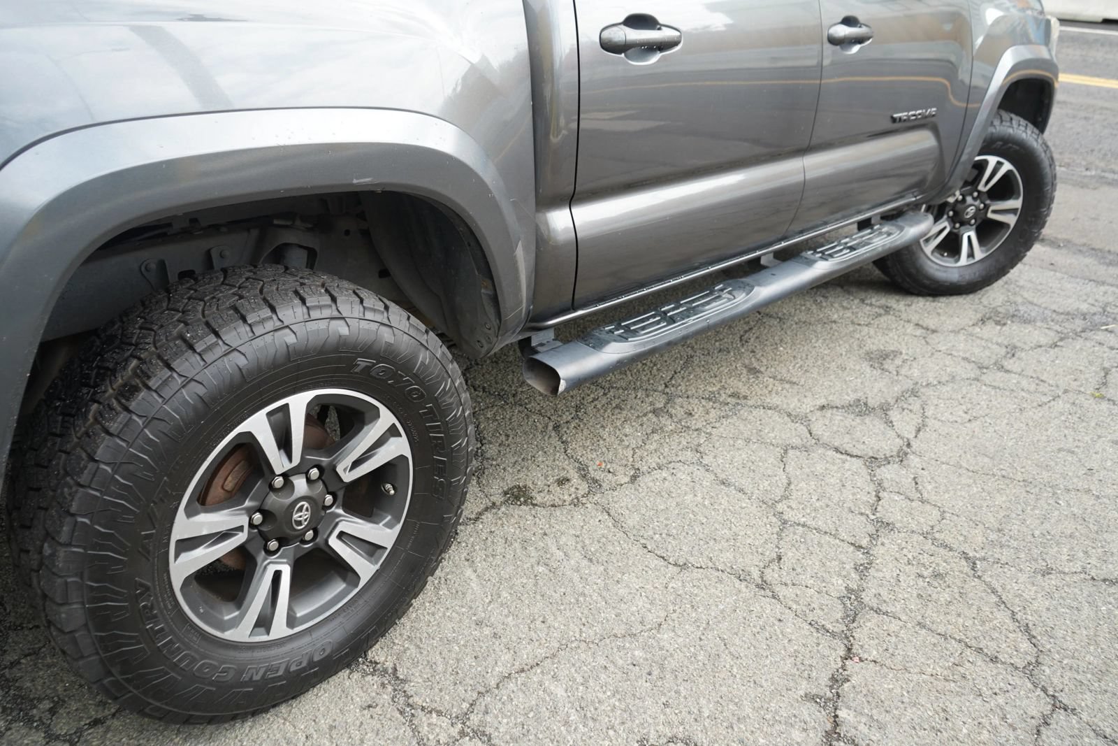 Used 2017 Toyota Tacoma TRD Sport RWD image 7