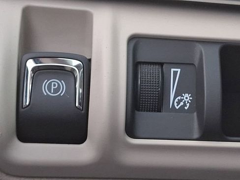 Used 2018 Cadillac XTS Luxury w/ Driver Awareness Package image 24