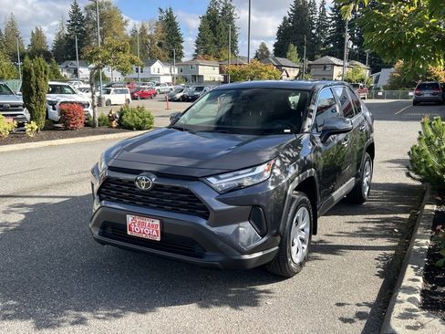Certified 2025 Toyota RAV4 LE image 4