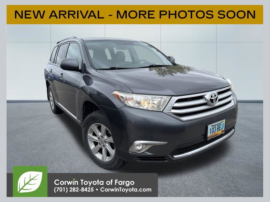 Used 2012 Toyota Highlander SE w/ Tow Pkg AWD/4WD image 1