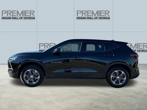 Used 2025 Chevrolet Blazer LT image 8