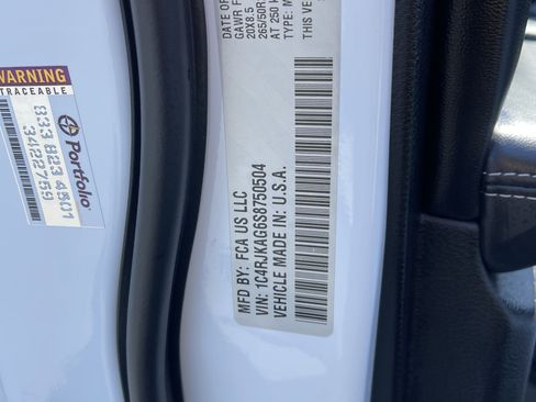 New 2025 Jeep Grand Cherokee L Laredo image 43