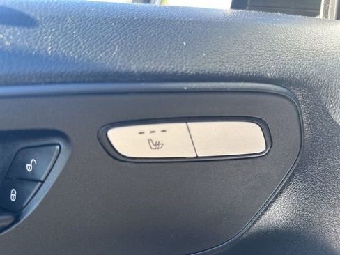 Used 2022 Mercedes-Benz Metris image 18