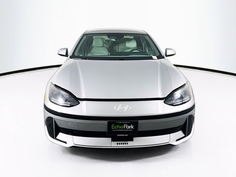 Used 2023 Hyundai Ioniq 6 SEL image 2