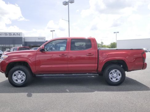 Used 2023 Toyota Tacoma SR AWD/4WD image 5
