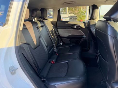 Used 2022 Jeep Compass Latitude w/ Convenience Group image 15