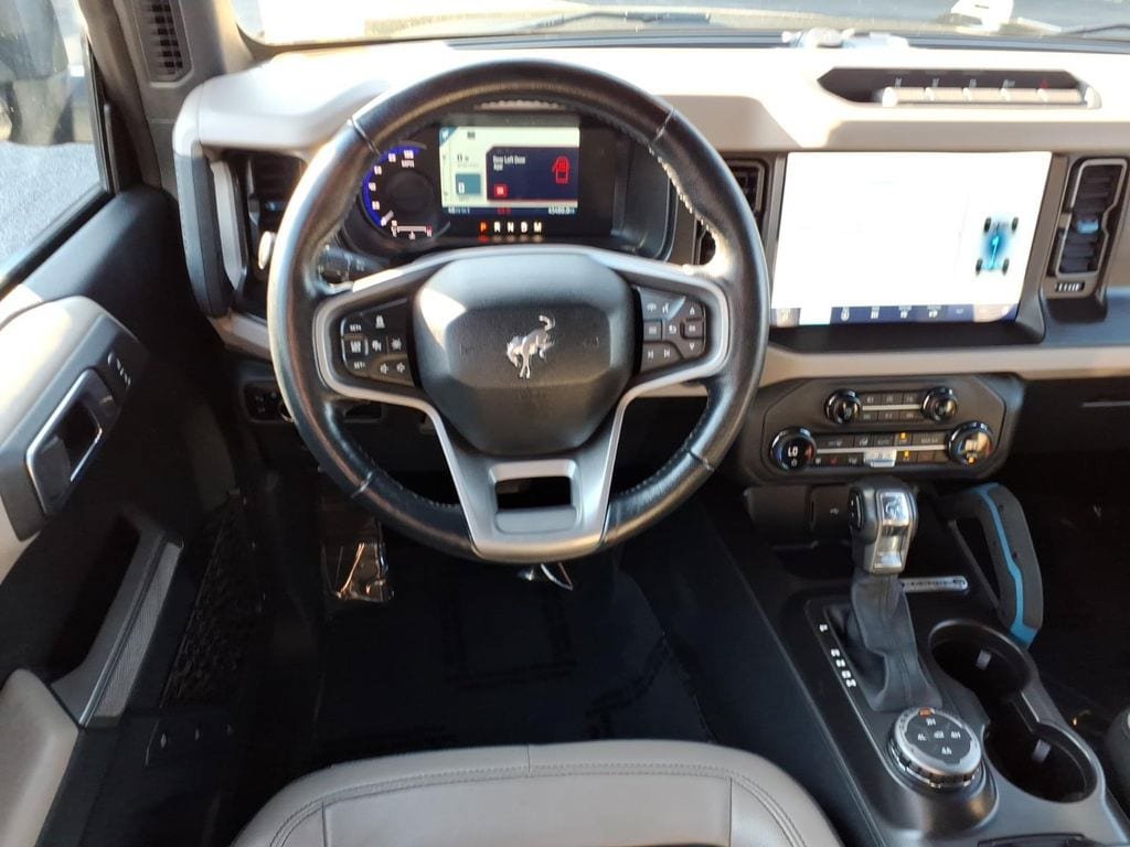 Used 2023 Ford Bronco Wildtrak AWD/4WD image 14