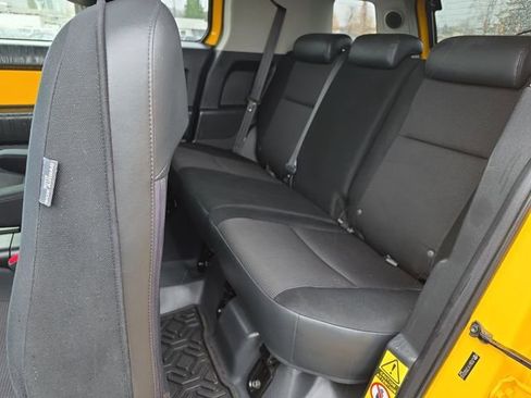 Used 2007 Toyota FJ Cruiser 4WD image 14