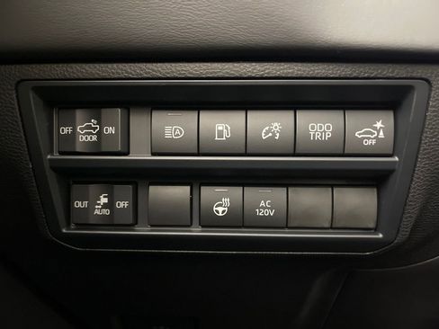 New 2026 Toyota Tundra Platinum image 28