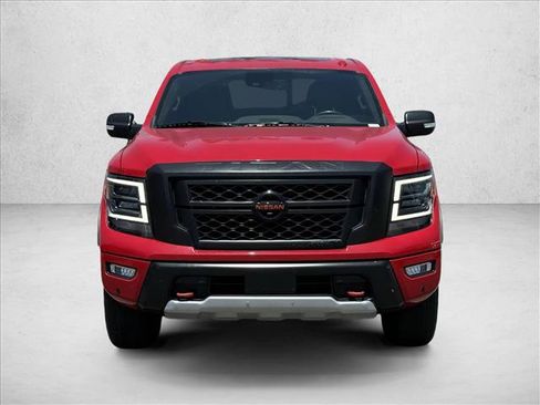 Used 2021 Nissan Titan PRO-4X w/ Pro-4x Convenience Package AWD/4WD image 2