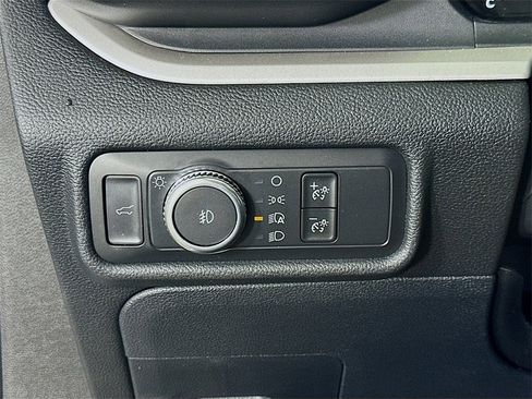 Used 2020 Ford Explorer XLT w/ Equipment Group 202A image 22