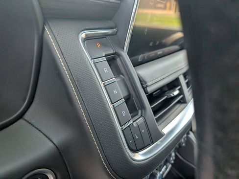 Used 2023 Chevrolet Tahoe Premier RWD image 22