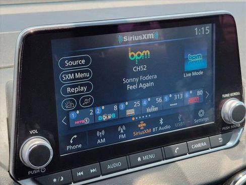 Used 2024 Nissan Sentra SV FWD image 13