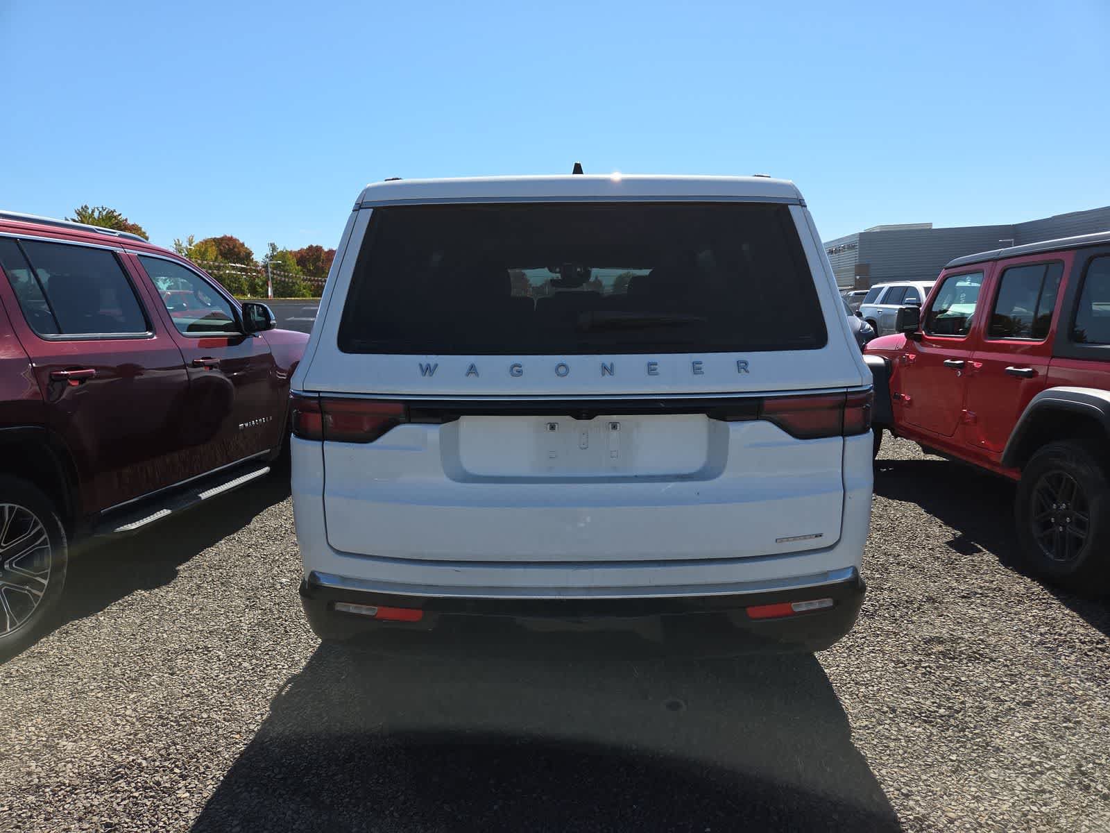 Used 2024 Jeep Wagoneer Series II w/ Flexible Seating Group AWD/4WD image 4