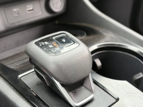 Used 2023 Nissan Rogue S FWD image 7