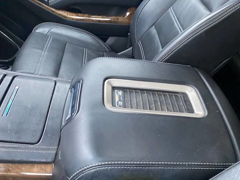 Used 2015 GMC Yukon XL Denali w/ Premium Package image 46