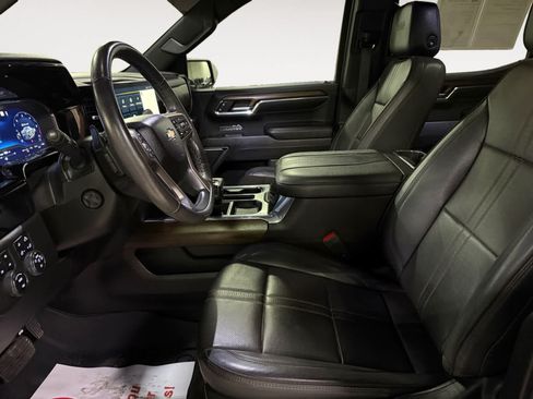 Used 2023 Chevrolet Silverado 1500 High Country w/ Z71 Off-Road Package AWD/4WD image 15