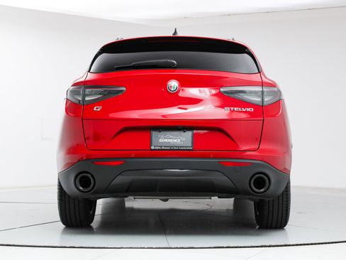 New 2025 Alfa Romeo Stelvio Sprint w/ Convenience Package image 4