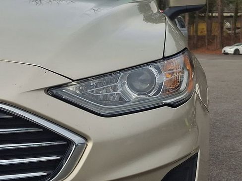 Used 2019 Ford Fusion SE image 11