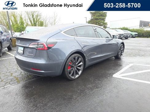 Used 2020 Tesla Model 3 Performance image 5