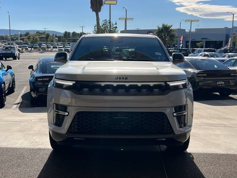 New 2026 Jeep Grand Wagoneer Limited AWD/4WD image 5
