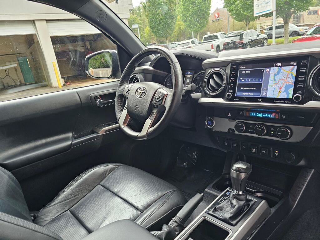 Used 2021 Toyota Tacoma Limited RWD image 10