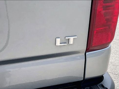 Used 2025 Chevrolet Silverado 2500 LT w/ Convenience Package image 10