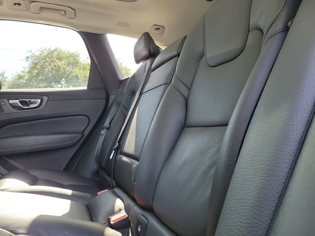 Used 2021 Volvo XC60 T8 Inscription Expression w/ Protection Package Premier AWD/4WD image 16