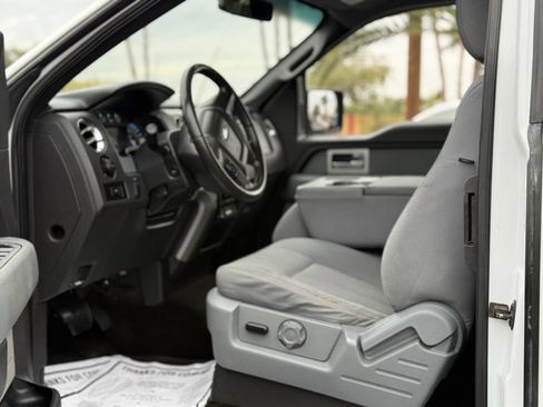 Used 2011 Ford F150 XLT w/ XLT Chrome Pkg image 15