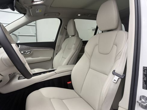Certified 2024 Volvo XC90 T8 Plus image 13